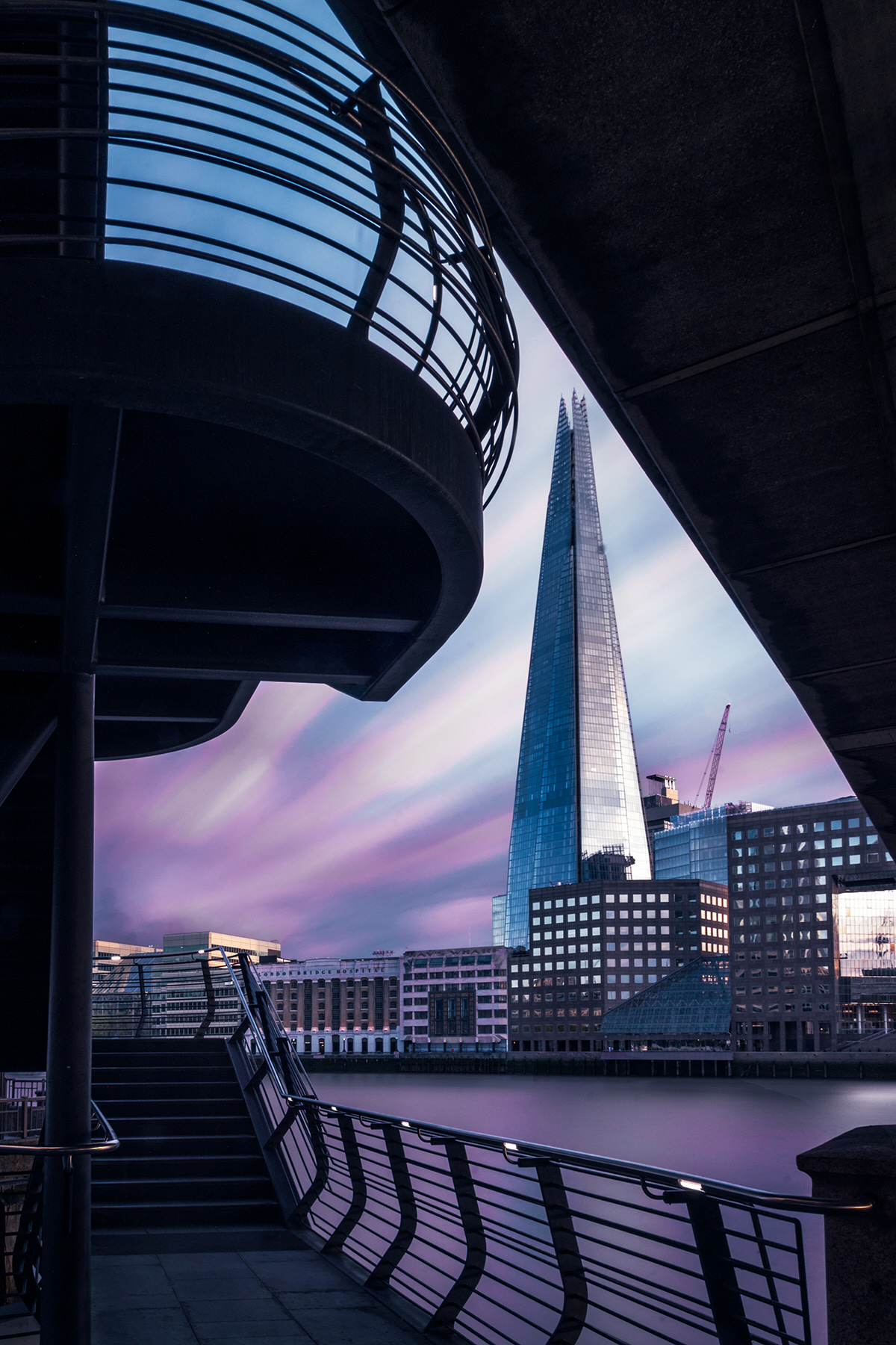 Shard Between Curves